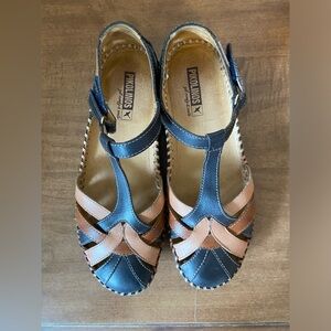 P. Vallarta’s pikolinos  shoes